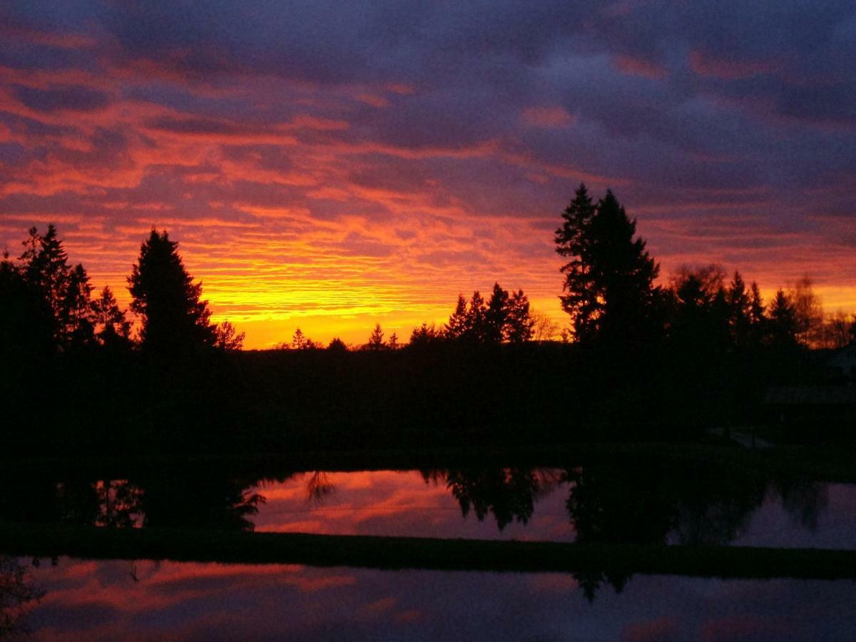 Lieux-Au-Lac Augignac Dış mekan fotoğraf