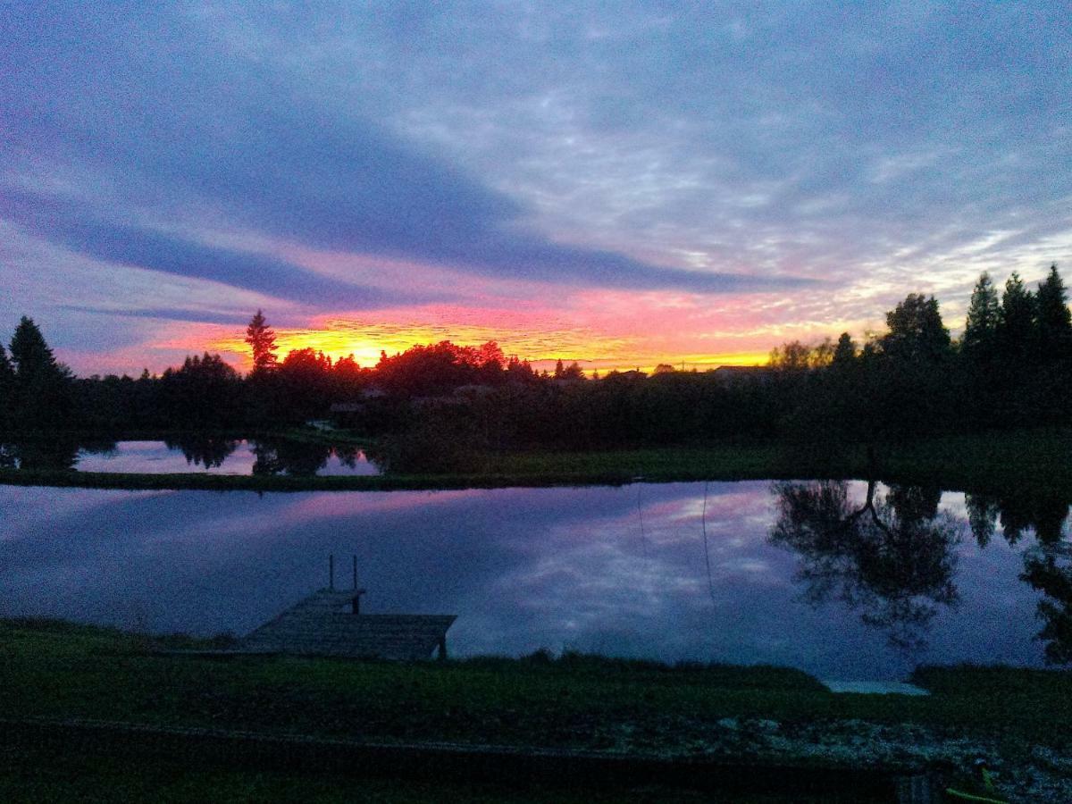Lieux-Au-Lac Augignac Dış mekan fotoğraf